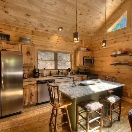 Honeymoon Getaway In Woods Near Noc And Smoky Mtn Rr Vila Bryson City Exterior foto